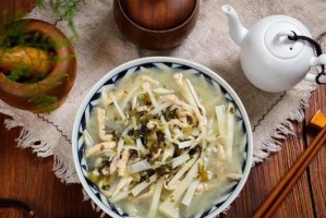 为什么食物会长毛？（食物中的微生物和环境因素导致其表面生长细菌及霉菌）